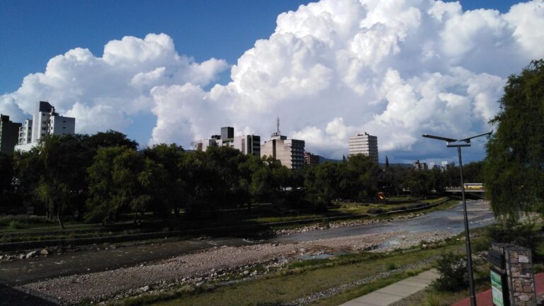 Cómo seguirá el tiempo esta semana en la ciudad?