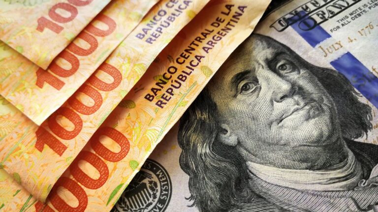 Millonario robo en Alto Comedero: se llevaron pesos y dólares de una vivienda