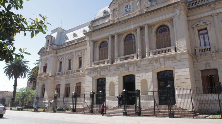 Reiterado pedido de paritarias: «Nunca cerramos el acuerdo y el bono no alcanza»