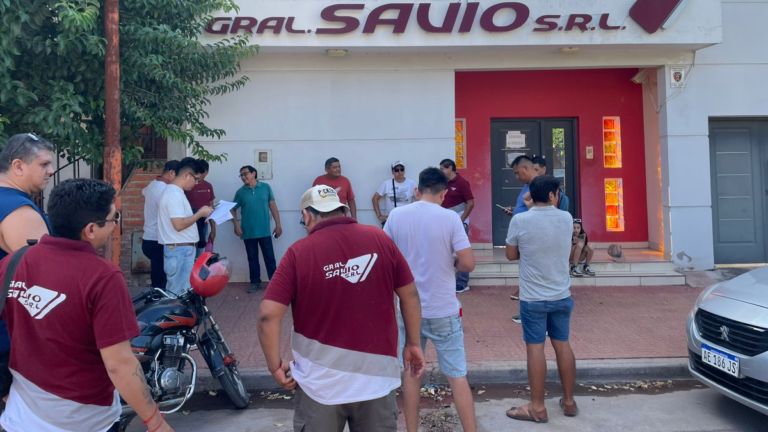 Más problemas en Transporte: choferes de la empresa Savio reclaman por salarios