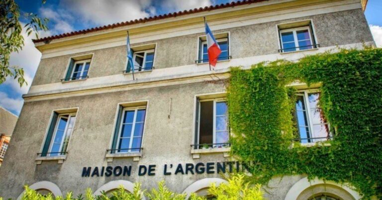 Polémica en París por la conmemoración de los 50 años del golpe de Estado de 1976