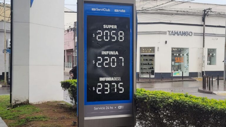 Fuerte aumento de la nafta: en Jujuy ya cuesta más de $2.000