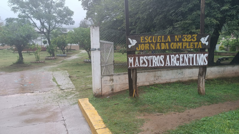 Clases virtuales en Puesto Viejo: las obras se extendieron y piden a padres «tener paciencia»