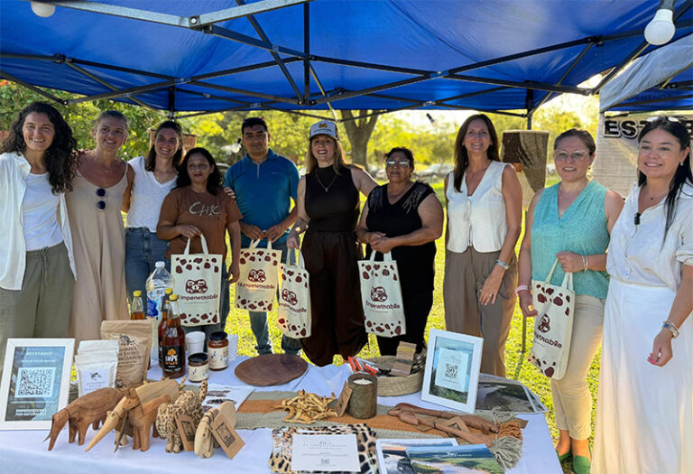 Autoridades y referentes durante el lanzamiento de la temporada turística 2026 de la región El Impenetrable en Chaco.