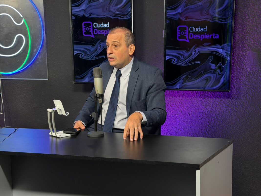 Ricardo Urturi, presidente de FEPUCh, habla sobre la Ley de Honorarios Profesionales.