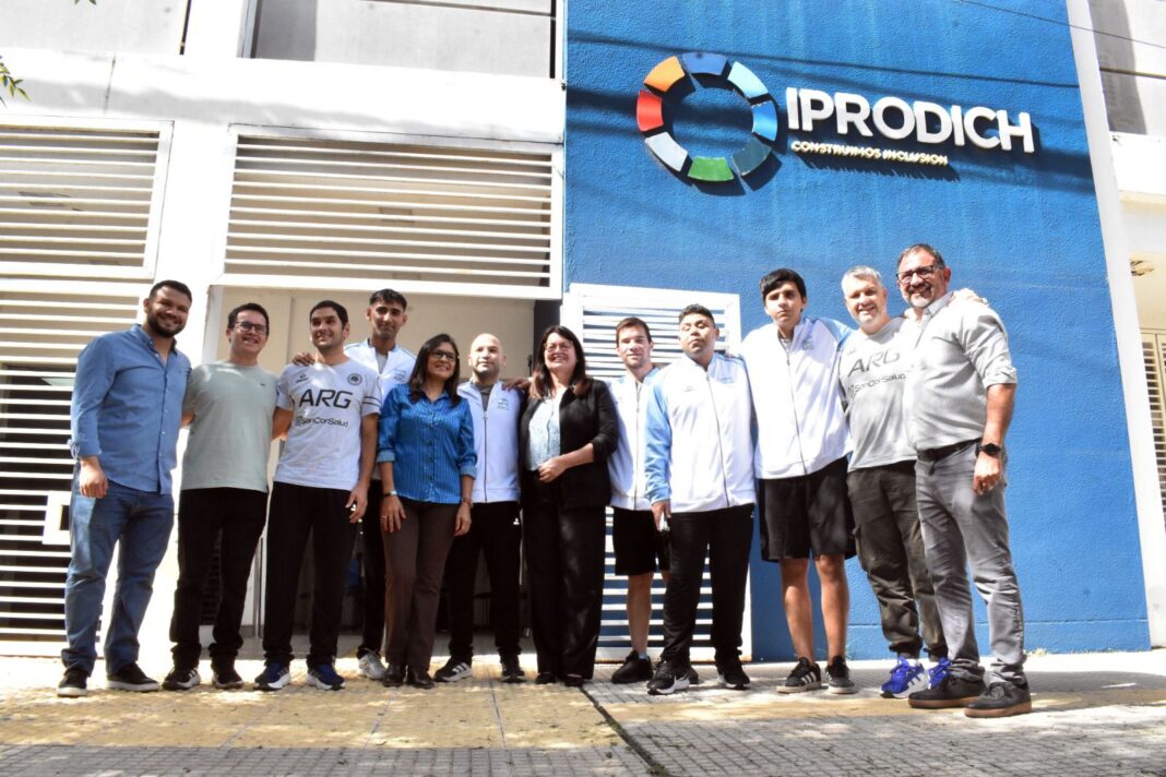 Integrantes de la selección argentina de fútbol para ciegos, Los Murciélagos, en un evento de inclusión en la provincia del Chaco.