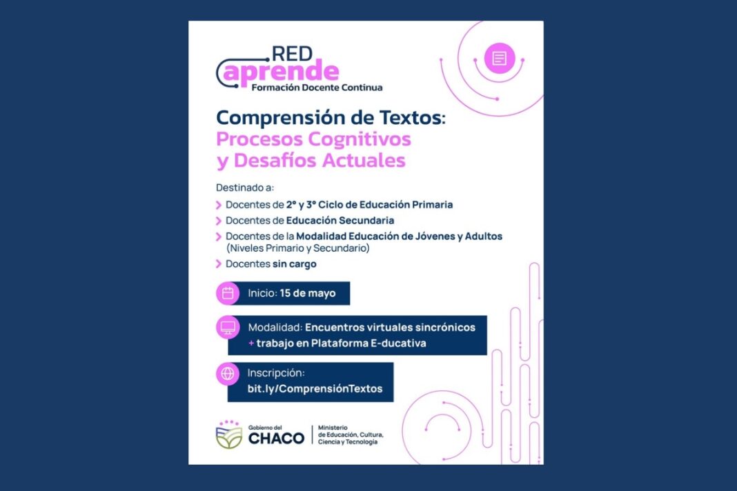 Docentes participando en una capacitación en un aula, con material de estudio sobre ciencia y textos.
