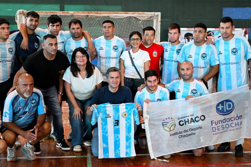 El gobernador Leandro Zdero durante un acto oficial en la provincia del Chaco.