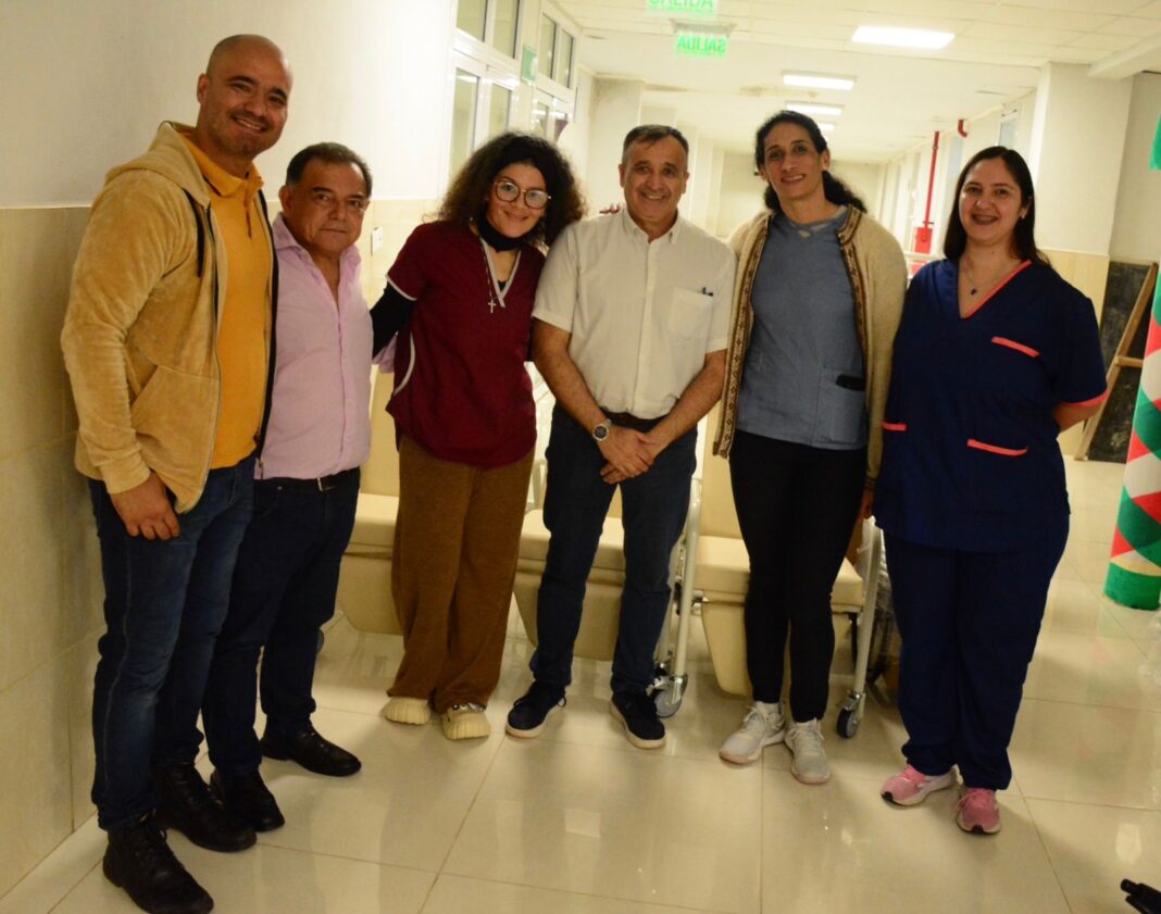 Entrega de insumos y equipamientos en el Hospital Sargento Cabral de Colonia Elisa