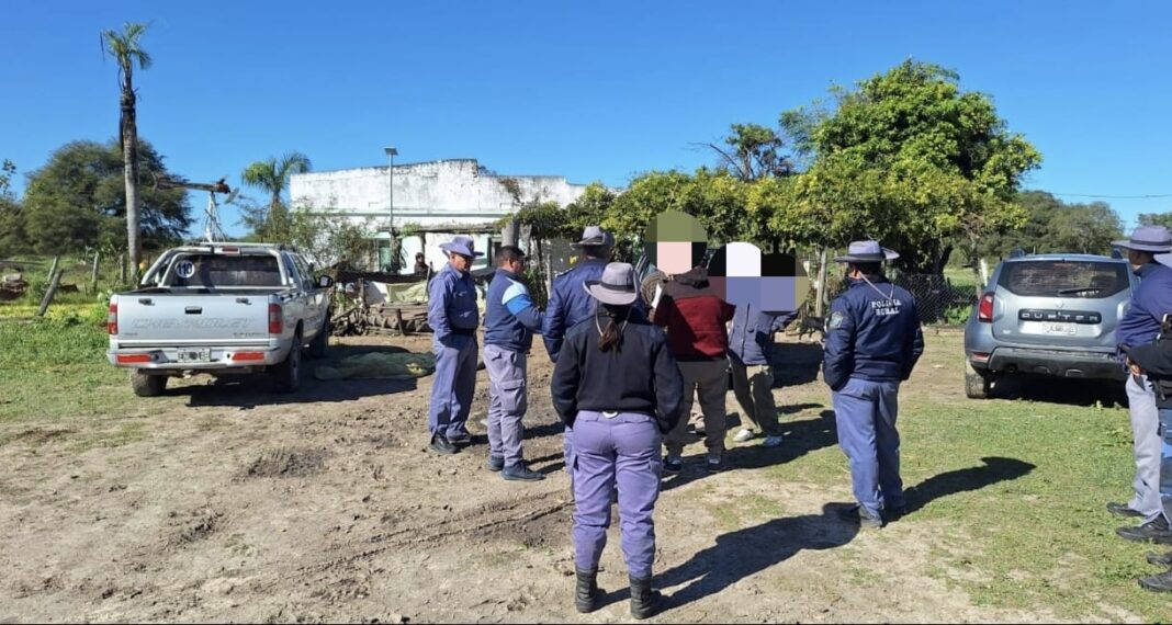 Operativo rural de la Sección Rural de Presidencia de la Plaza en Charadai con vacunos secuestrados