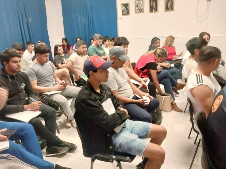 Inicio de la Escuela Municipal de Árbitros de Fútbol en Juan José Castelli