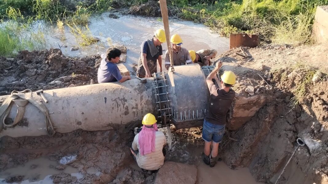 Trabajos de SAMEEP en el primer acueducto de Villa Ángela